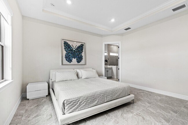 Building Photo - 12325 Frontline Ln