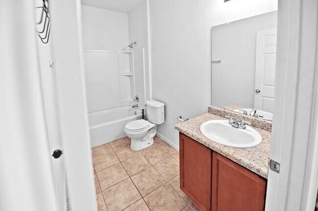 Building Photo - 5721 Knoll Pines Pass