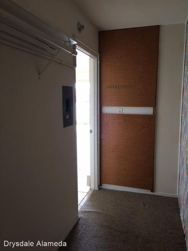 Building Photo - 1170 9th St