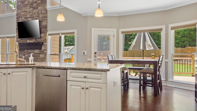 Building Photo - 6209 Benbrooke Dr NW