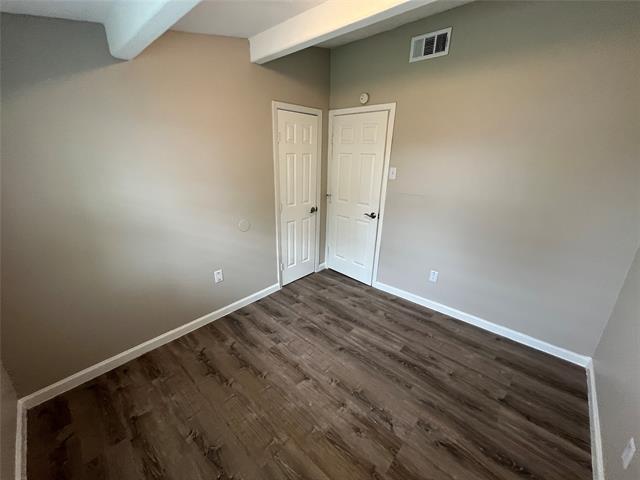 Building Photo - 718 E Daugherty Dr