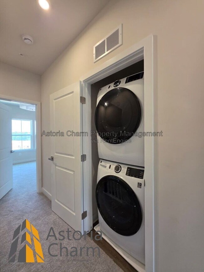 Building Photo - 2928 Maisel St