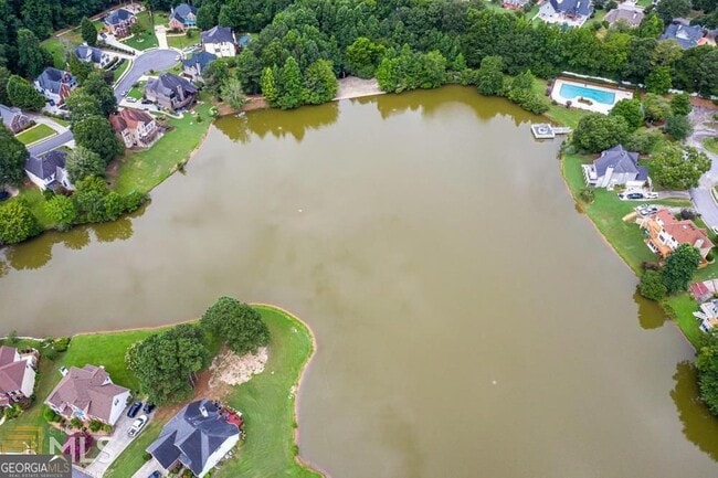 Building Photo - 225 Heritage Lake Dr