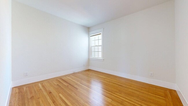 Building Photo - 1608 Balboa St