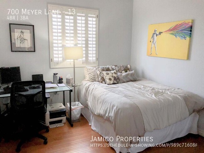 Building Photo - 700 Meyer Ln