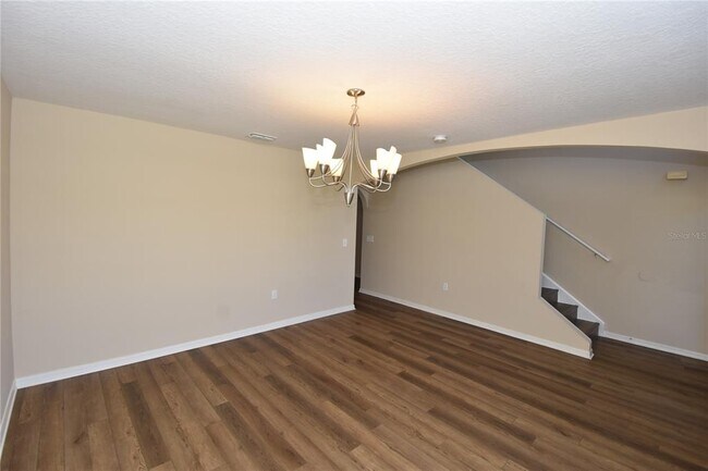 Building Photo - 37 Buttermill Dr