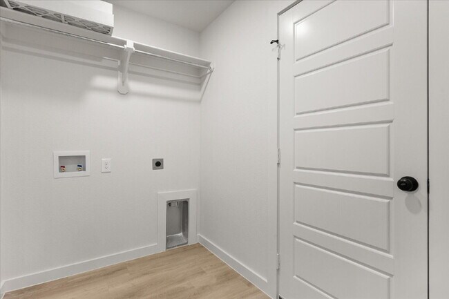 Building Photo - Beautiful New Build Home in Cypress Ranch!