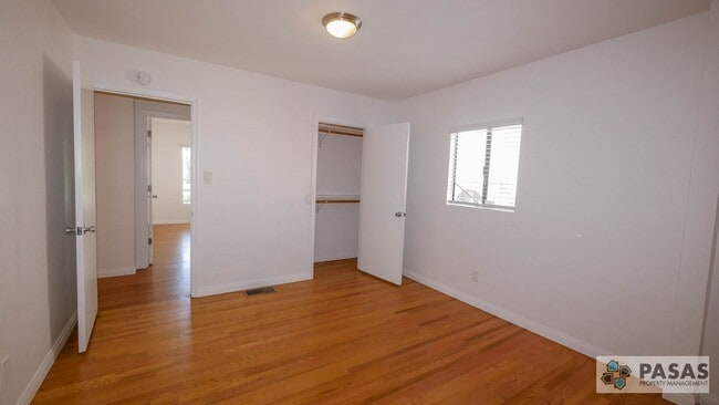 Building Photo - OPEN HOUSE, NOV. 24th at 2 pm - Downtown/Harbor Views!