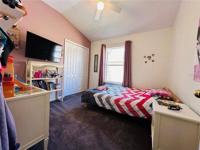 Building Photo - 10801 Spider Lily Dr