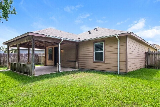 Building Photo - 1083 Shadow Glenn Dr