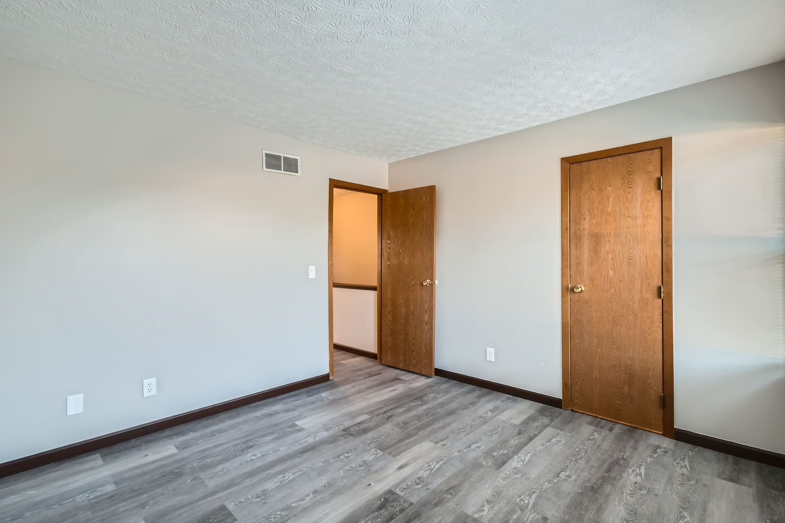 Building Photo - 6168 Fortin Ct