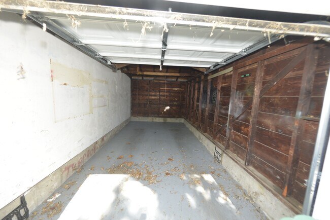 Building Photo - 1237 Kilgore Dr