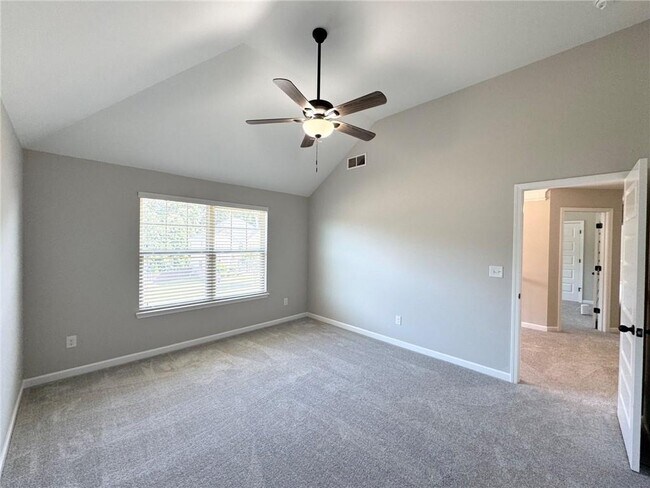 Building Photo - 6135 Stillwood Ln