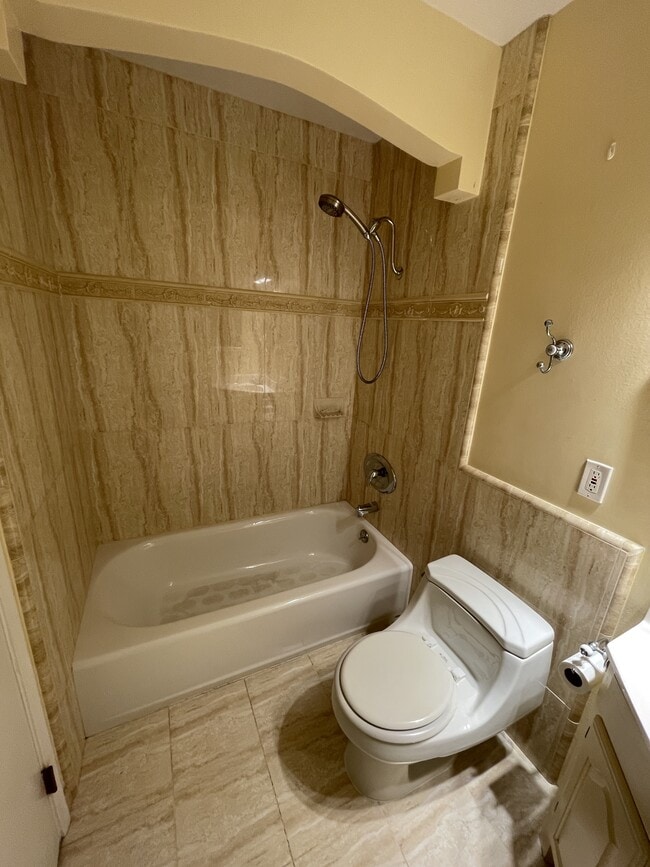 Primary Photo - 2607 Spinnaker Ave