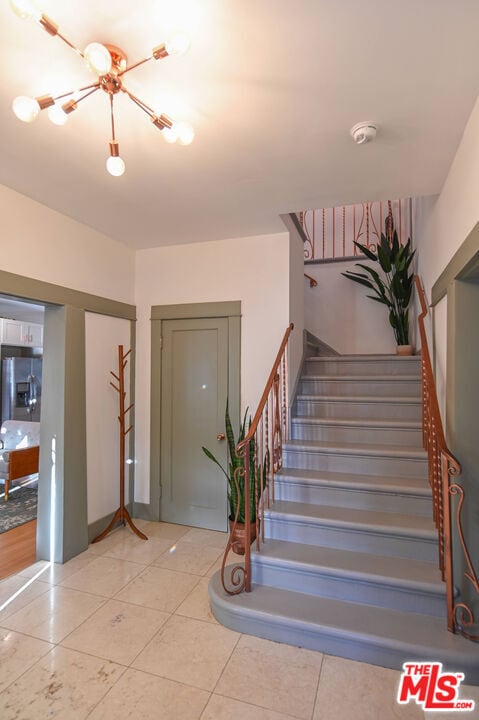 Building Photo - 1600 N Kingsley Dr