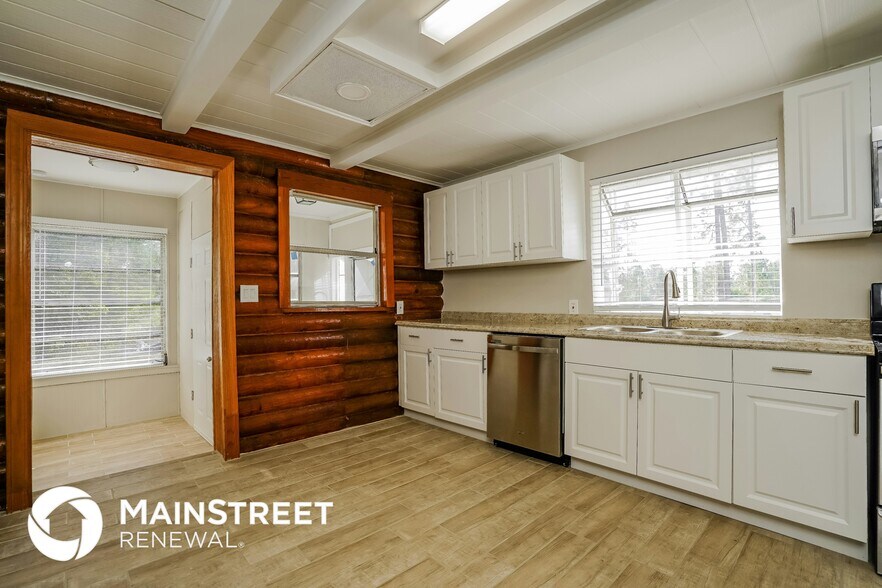 Building Photo - 1219 Thompson Ave