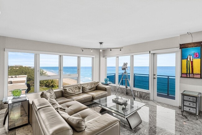 Building Photo - 2066 N Ocean Blvd