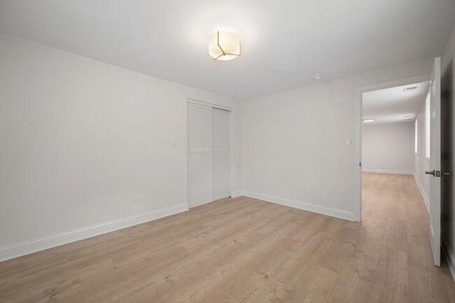 Building Photo - 1340 W Hollywood Ave