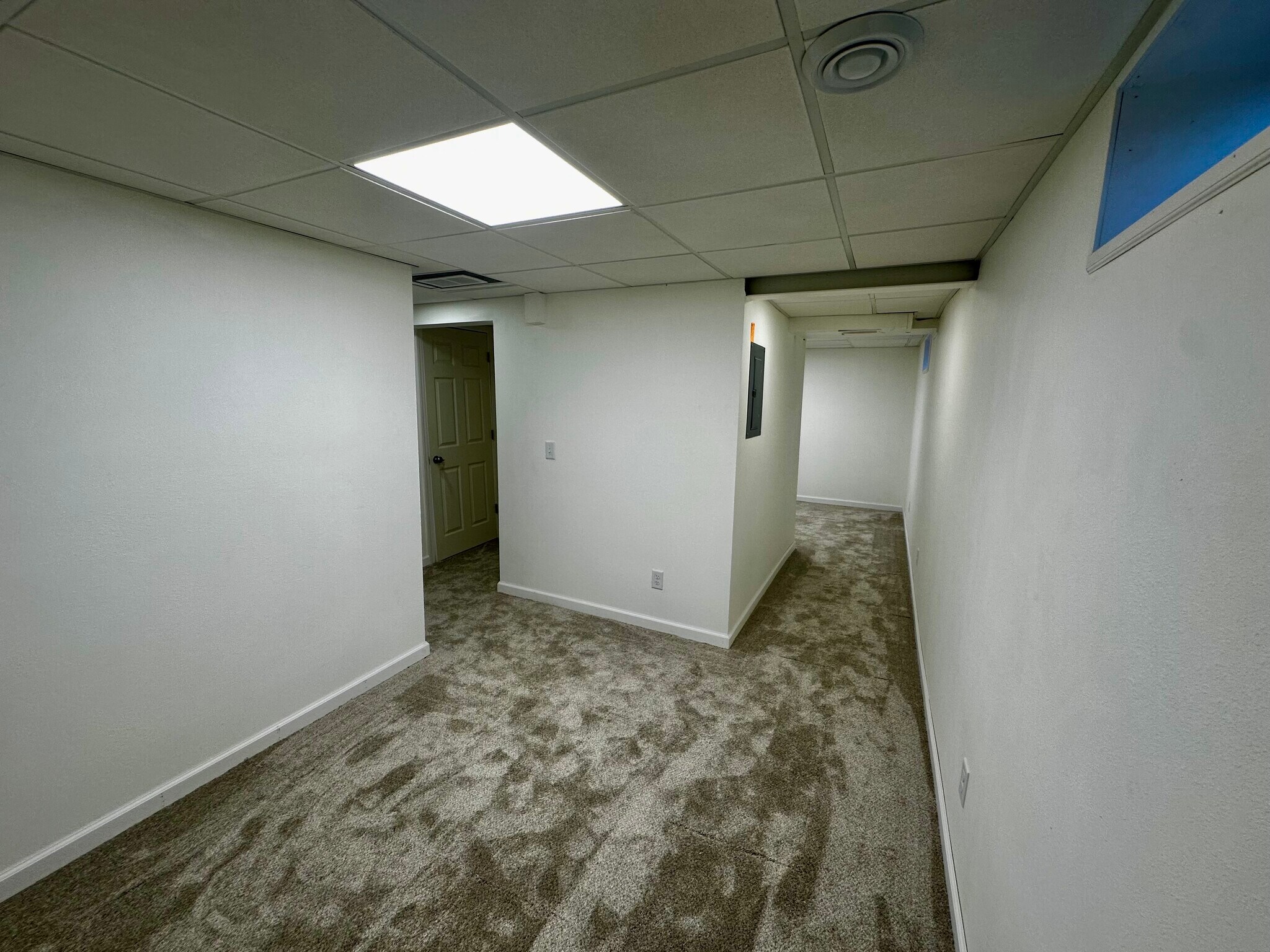 Building Photo - 4011 David Rd