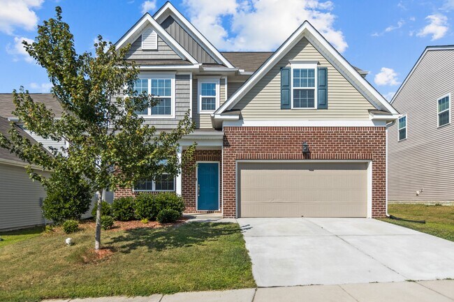 Building Photo - 624 Hiddenbrook Dr