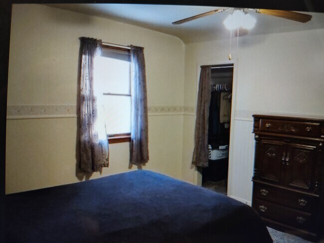 Main Bedroom - 806 6th Ave SW