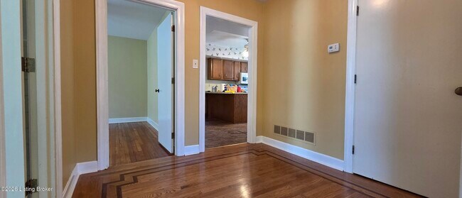 Building Photo - 3814 Taylorsville Rd