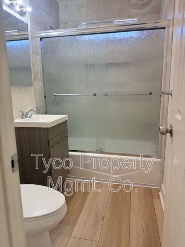 Building Photo - 980 Ebony Ave