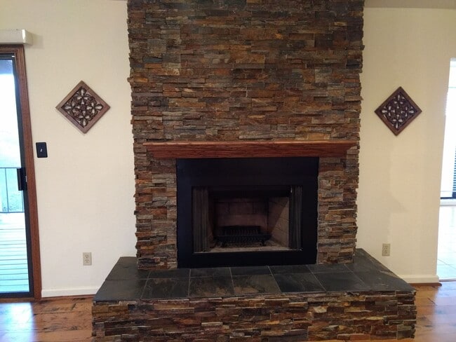 Building Photo - 15619 E Palisades Blvd