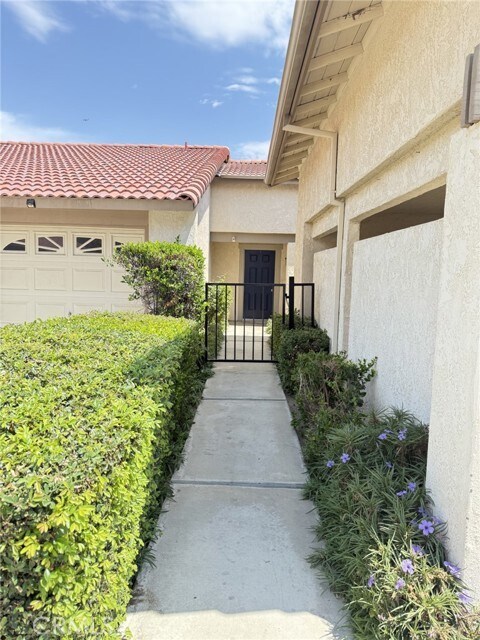 Primary Photo - 43349 Martini Ct