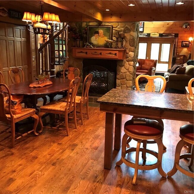 Building Photo - 52 Buck Lake Rd