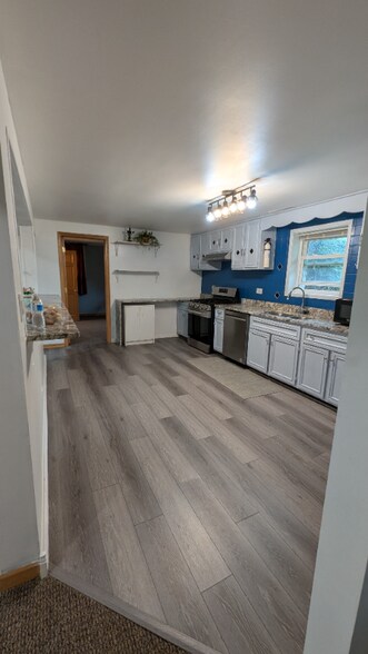 Building Photo - 502 Estate Dr