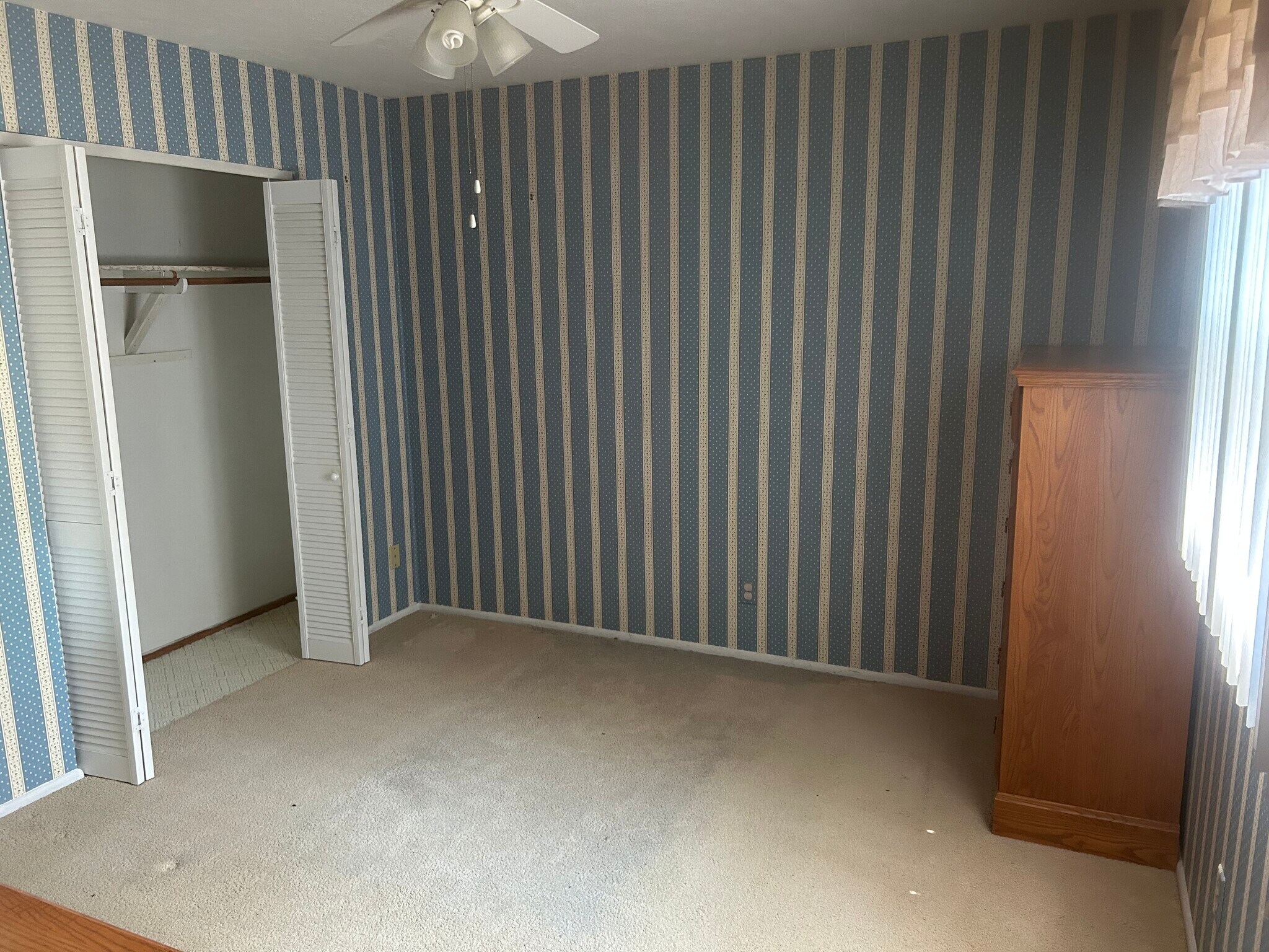Building Photo - 6481 Ambrose Dr