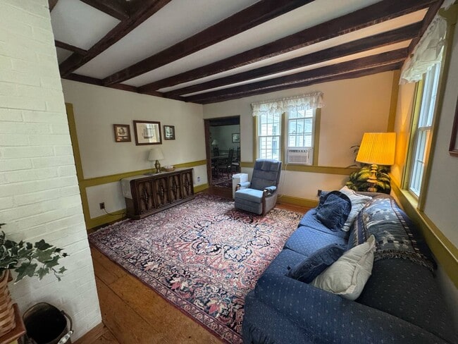 Building Photo - Waterfront Georgetown 3 Bed