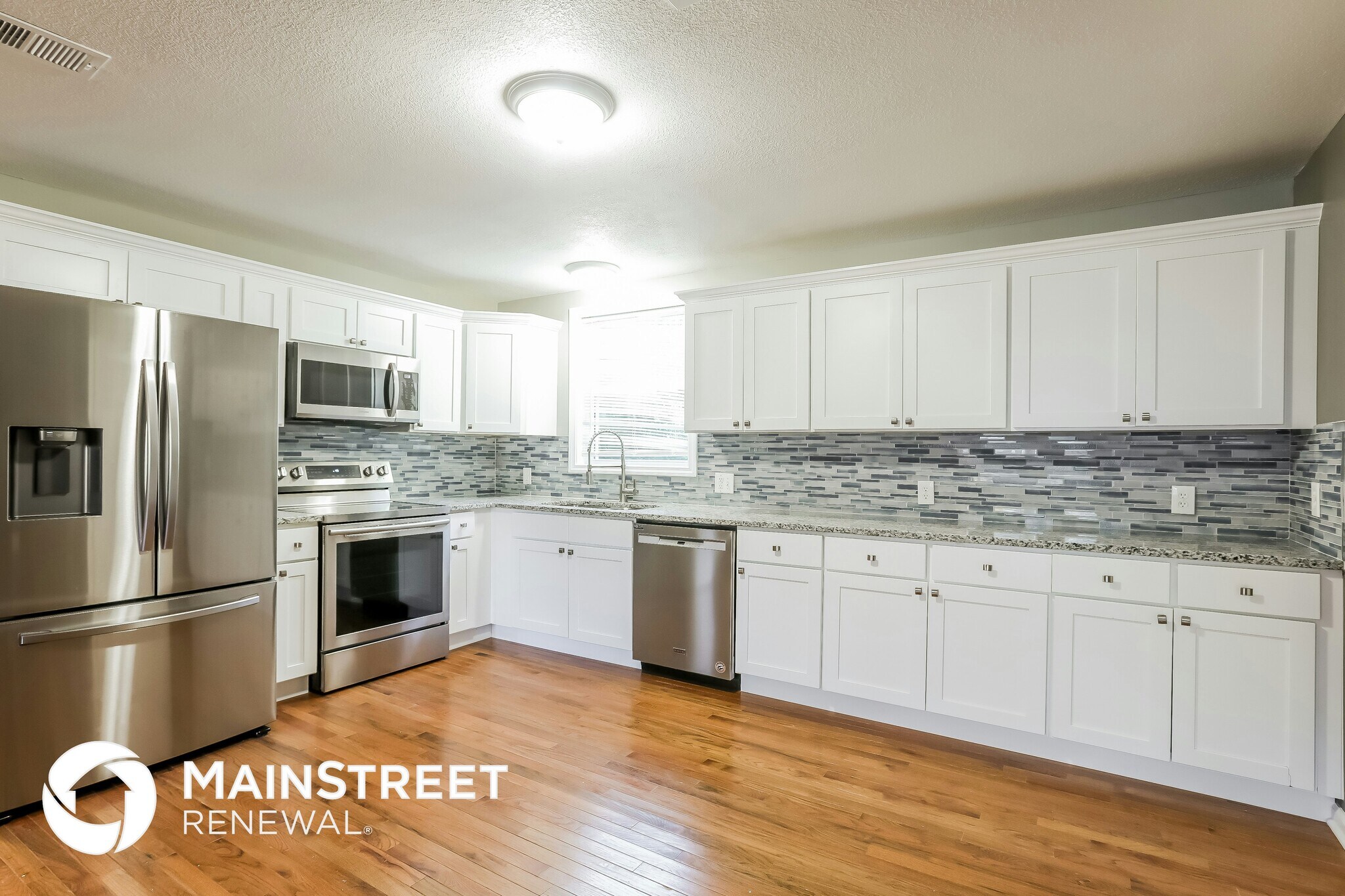 Building Photo - 209 W 97th St