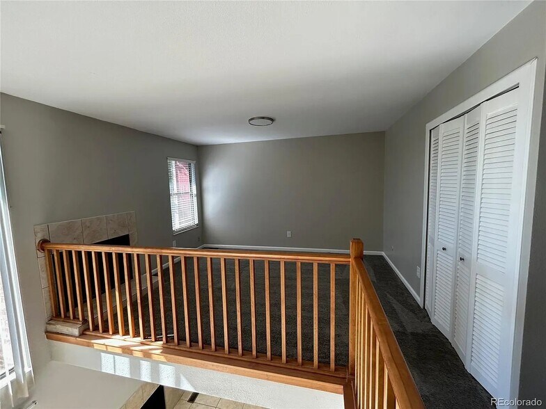 Building Photo - 440 W Rockrimmon Blvd