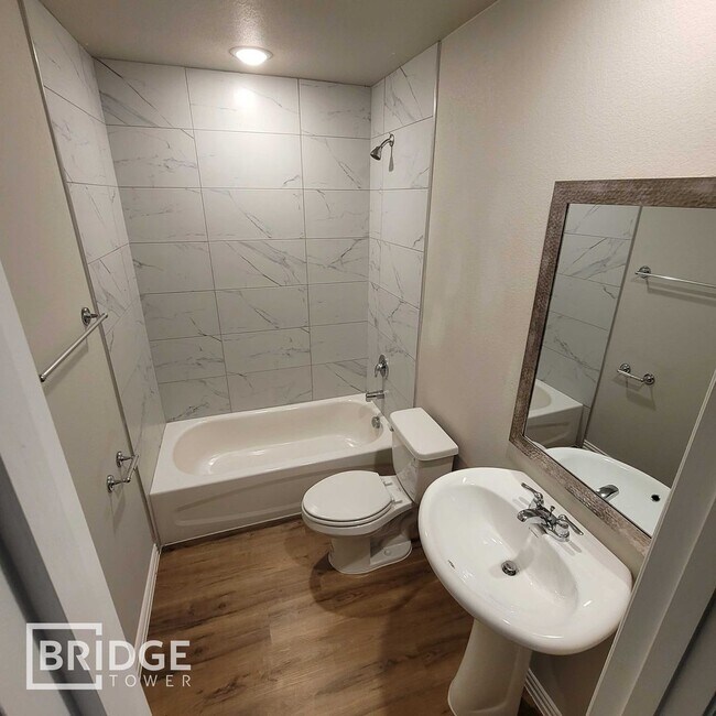 Building Photo - WILLOW PLAN