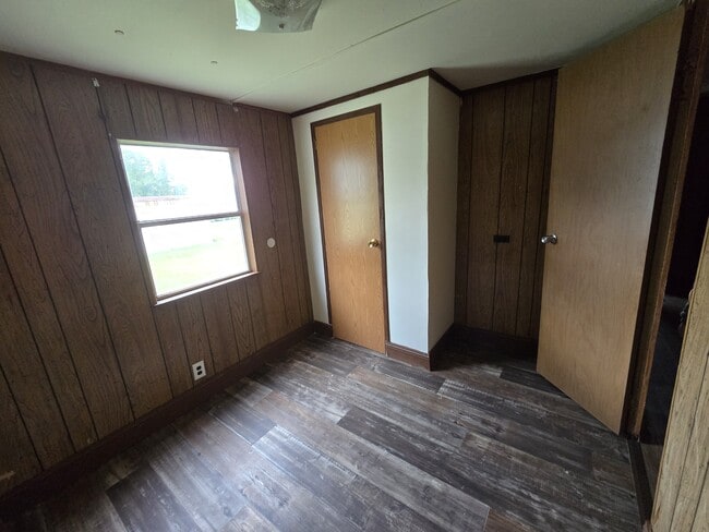 Building Photo - 8582 Rye Patch Rd