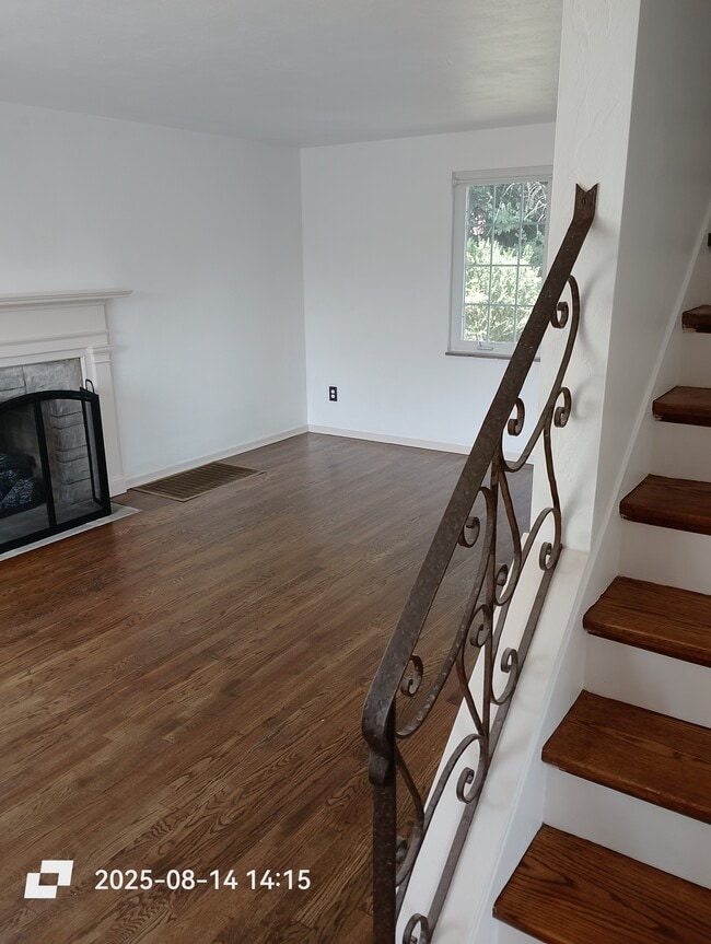Building Photo - 5115 Daube Dr