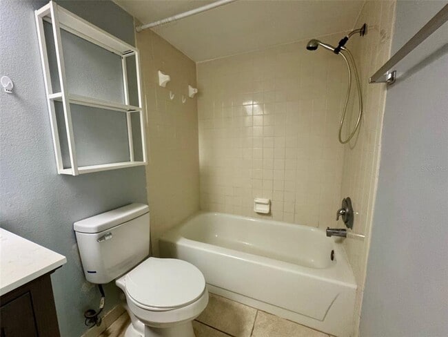 Building Photo - 5023 Terrace Palms Cir