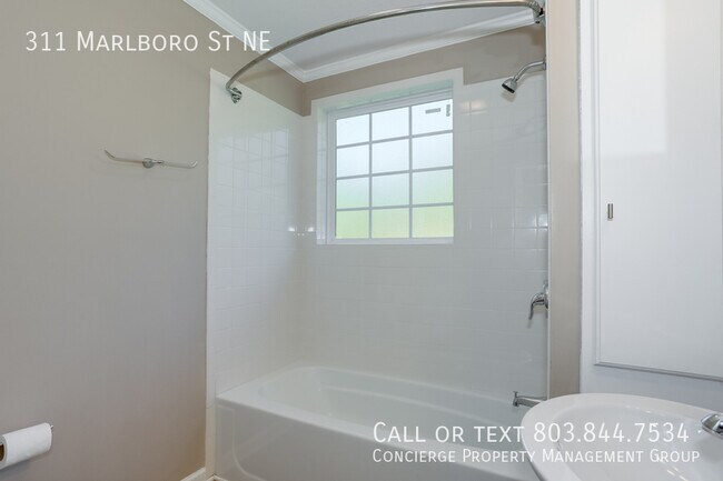 Building Photo - 311 Marlboro St NE