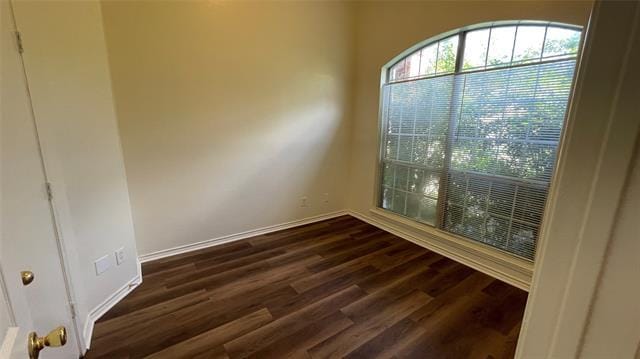 Building Photo - 320 Pebblebrook Ln