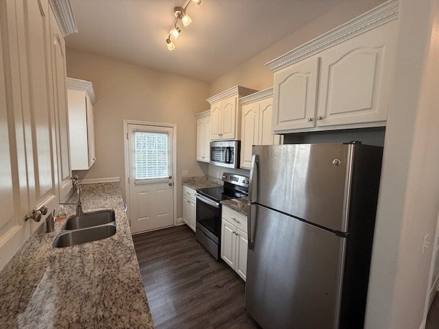 Building Photo - 307 Summercreek Cove