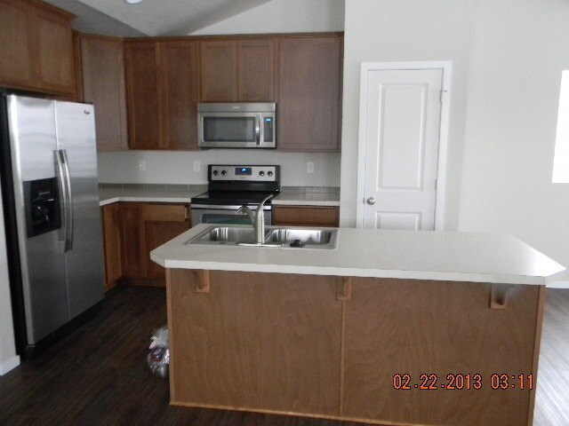 Building Photo - (P#193)