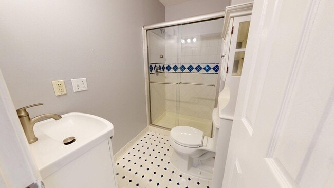 Building Photo - 2609 Meade Ct