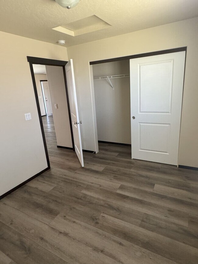Building Photo - 363 Cardinal Pl