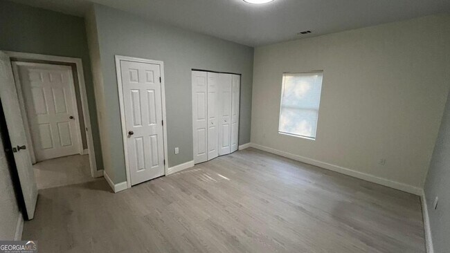 Building Photo - 7428 Mockingbird Trail