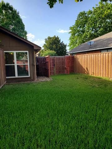 Building Photo - 1704 Quail Run Dr