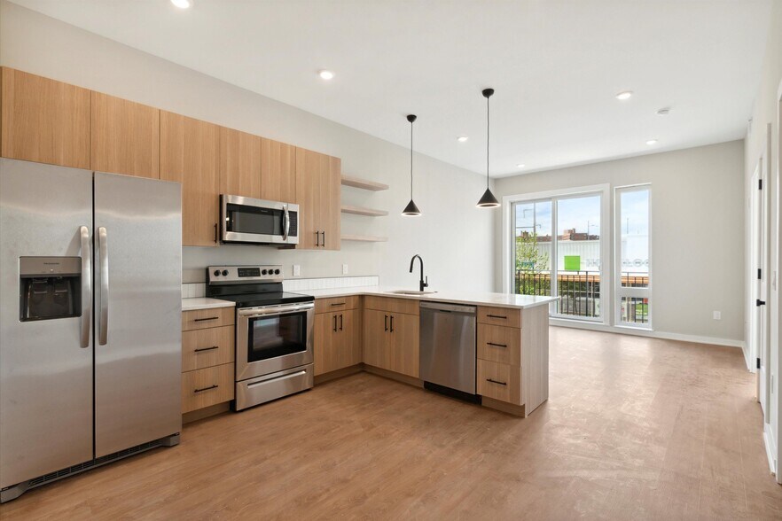 Primary Photo - 308 W Chelten Ave