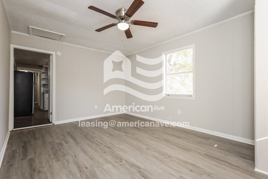 Building Photo - 1708 28th Ave