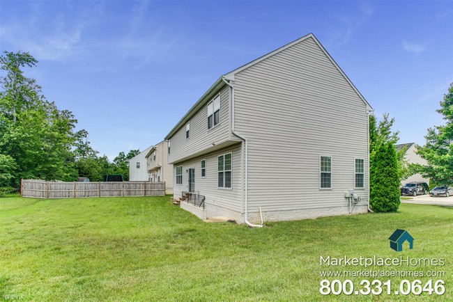 Building Photo - 4 br, 2.5 bath House - 10057 Wamsley Ct